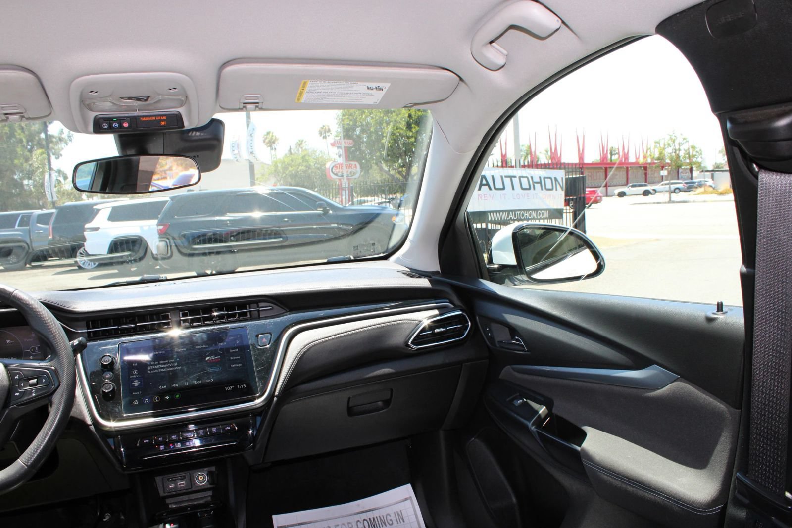 Used 2023 Chevrolet Bolt EUV LT FWD image 27