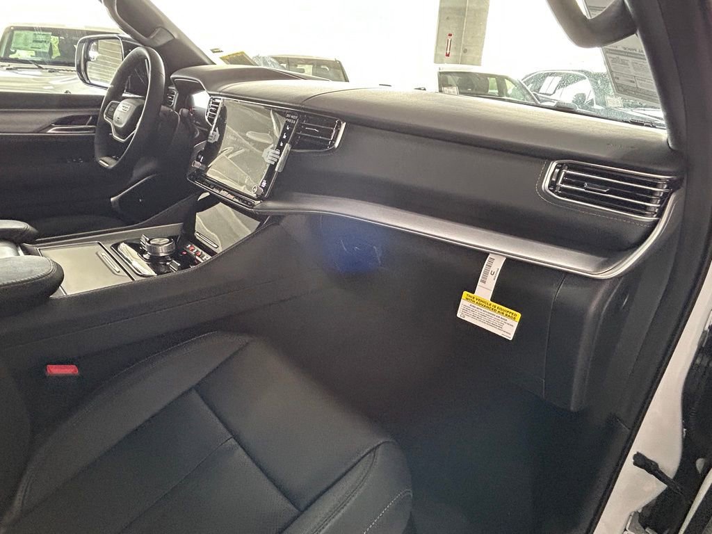New 2026 Jeep Grand Wagoneer L Limited image 28