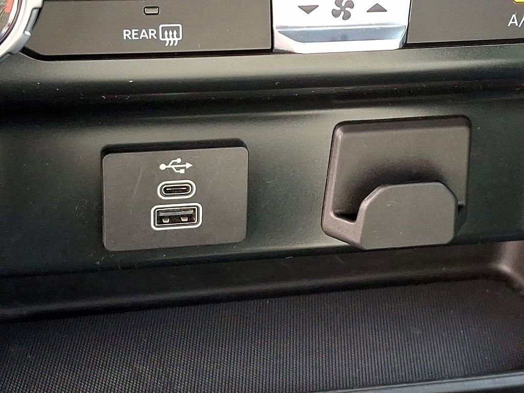 Used 2025 Ford F150 XLT w/ Equipment Group 301A Standard image 26