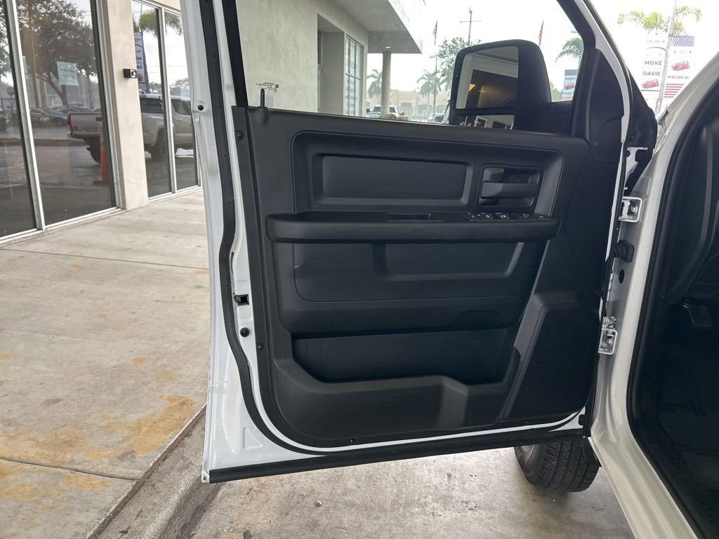 Used 2024 RAM 3500 Tradesman image 35