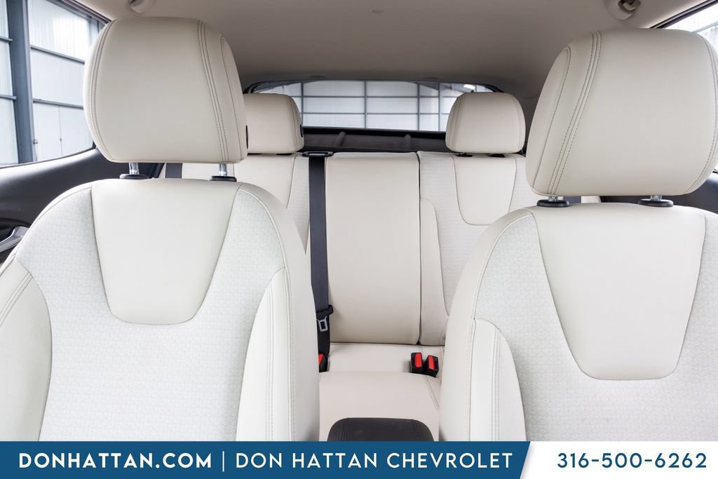 Used 2021 Buick Encore GX Preferred FWD image 16