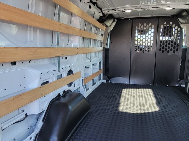 Used 2025 Ford Transit 250 Low Roof w/ Exterior Upgrade Package RWD image 10