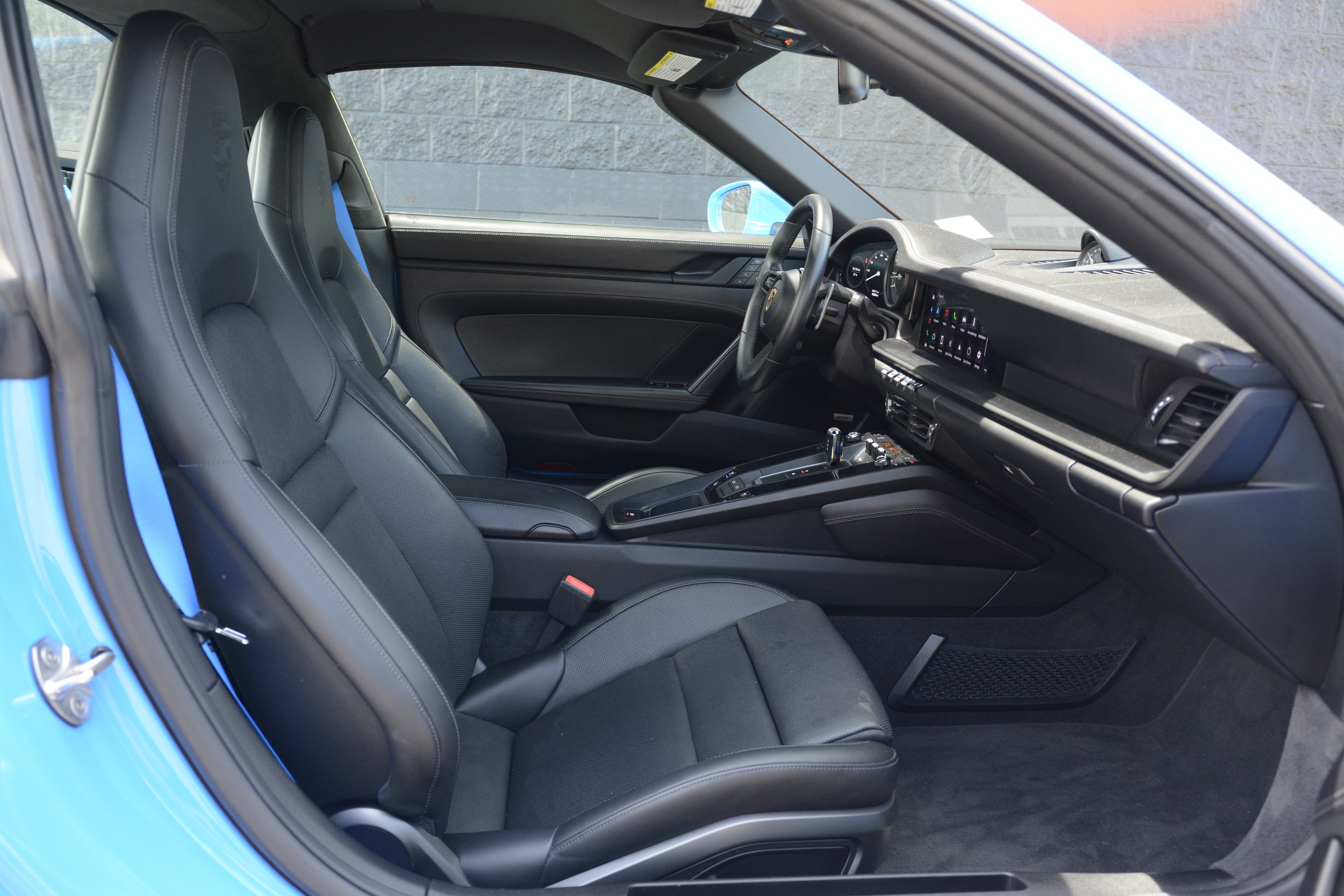 Certified 2022 Porsche 911 Targa 4 GTS AWD/4WD image 28