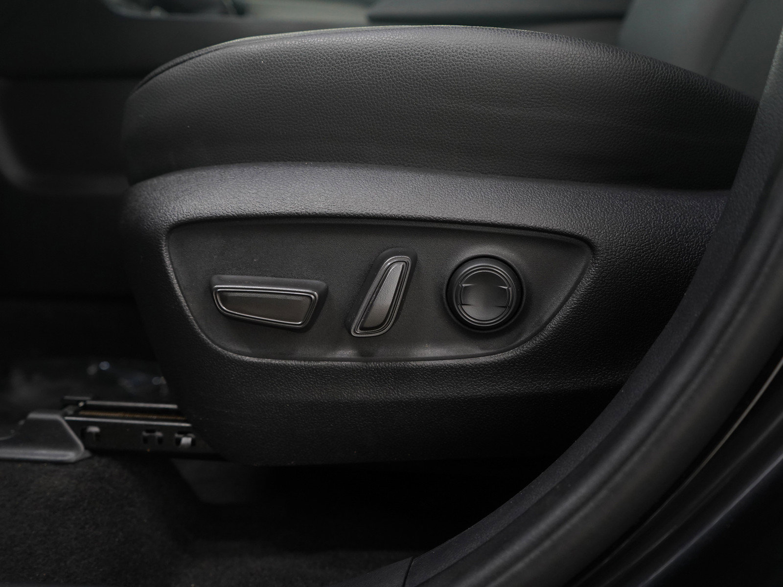 Used 2024 Toyota Grand Highlander XLE image 26