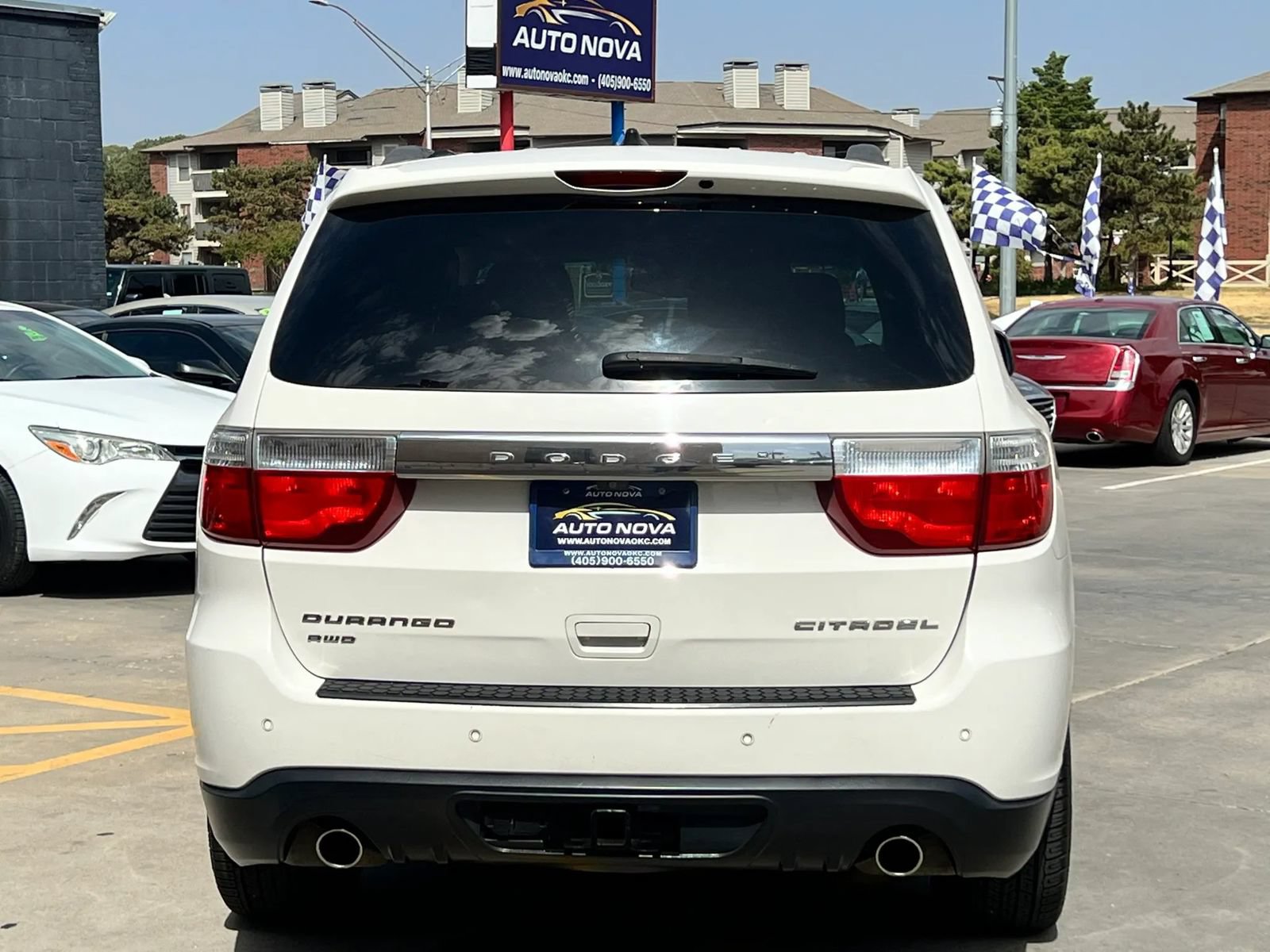 Used 2011 Dodge Durango Citadel w/ Trailer Tow Group IV AWD/4WD image 3