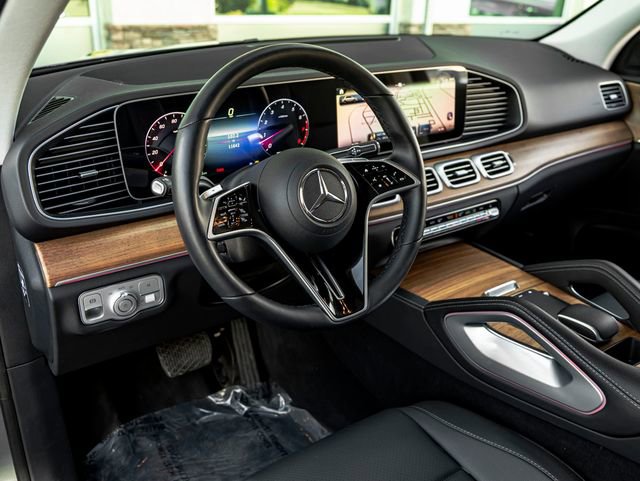 Used 2025 Mercedes-Benz GLE 350 4MATIC image 16