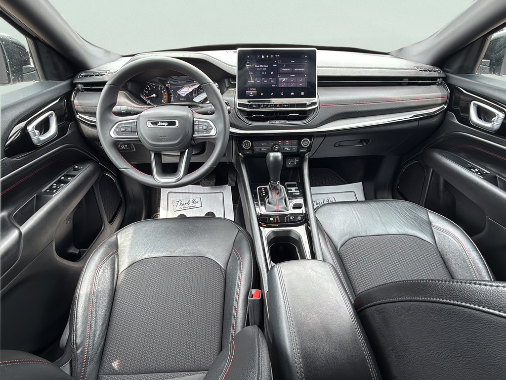 Certified 2025 Jeep Compass Trailhawk AWD/4WD image 18