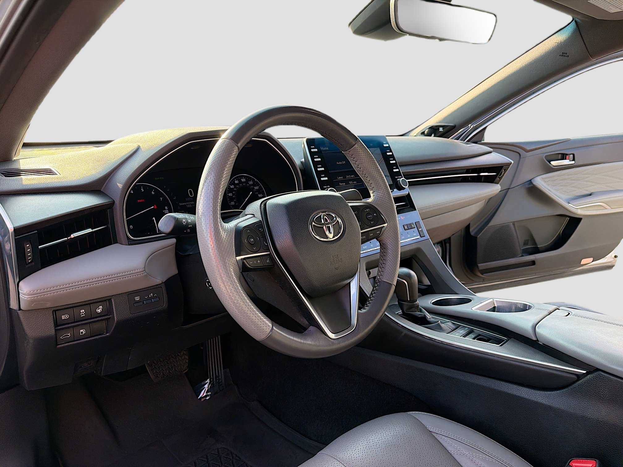 Used 2019 Toyota Avalon Limited w/ All Weather Liner Package FWD image 4