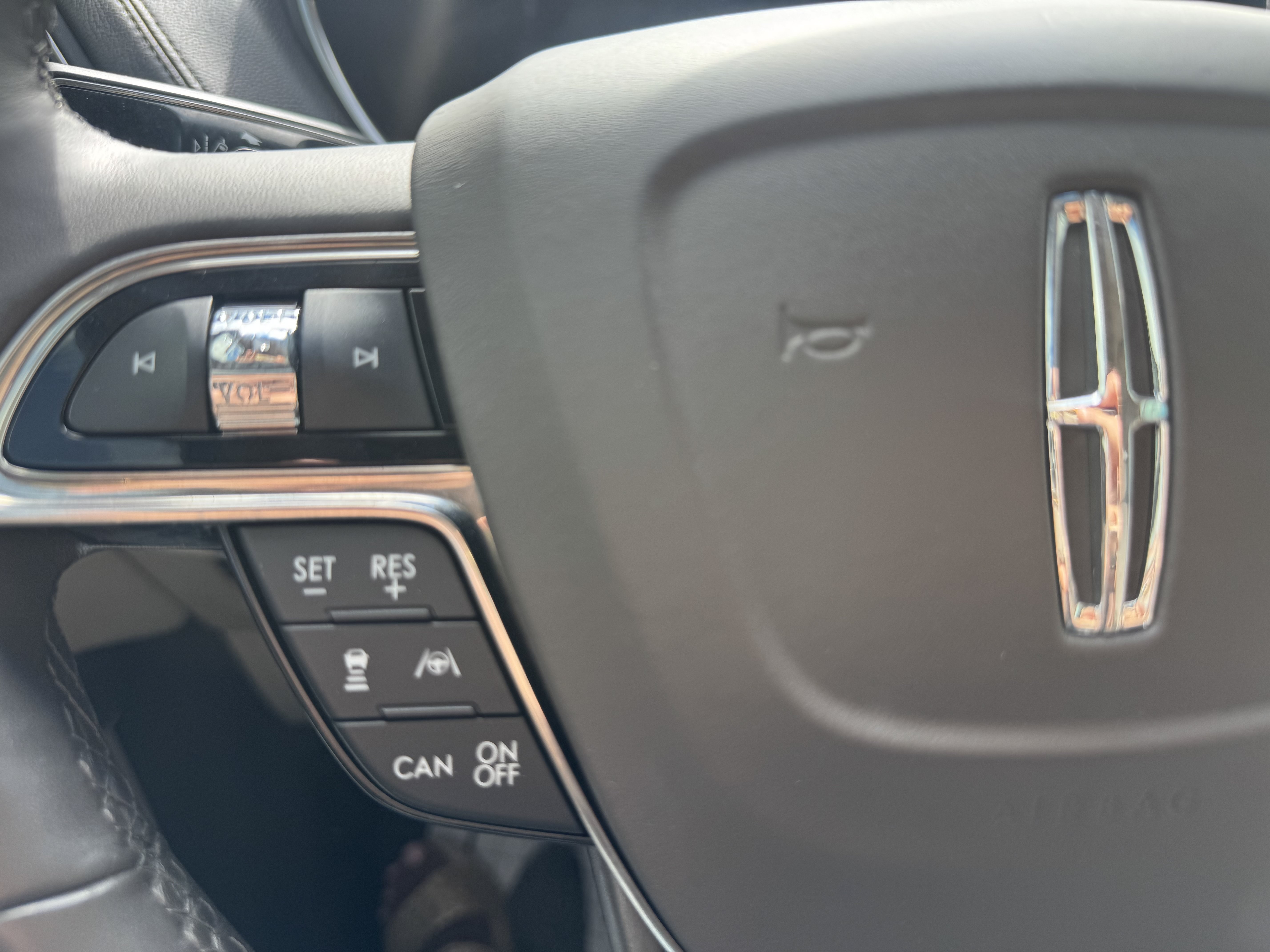 Used 2019 Lincoln Nautilus Reserve FWD image 15
