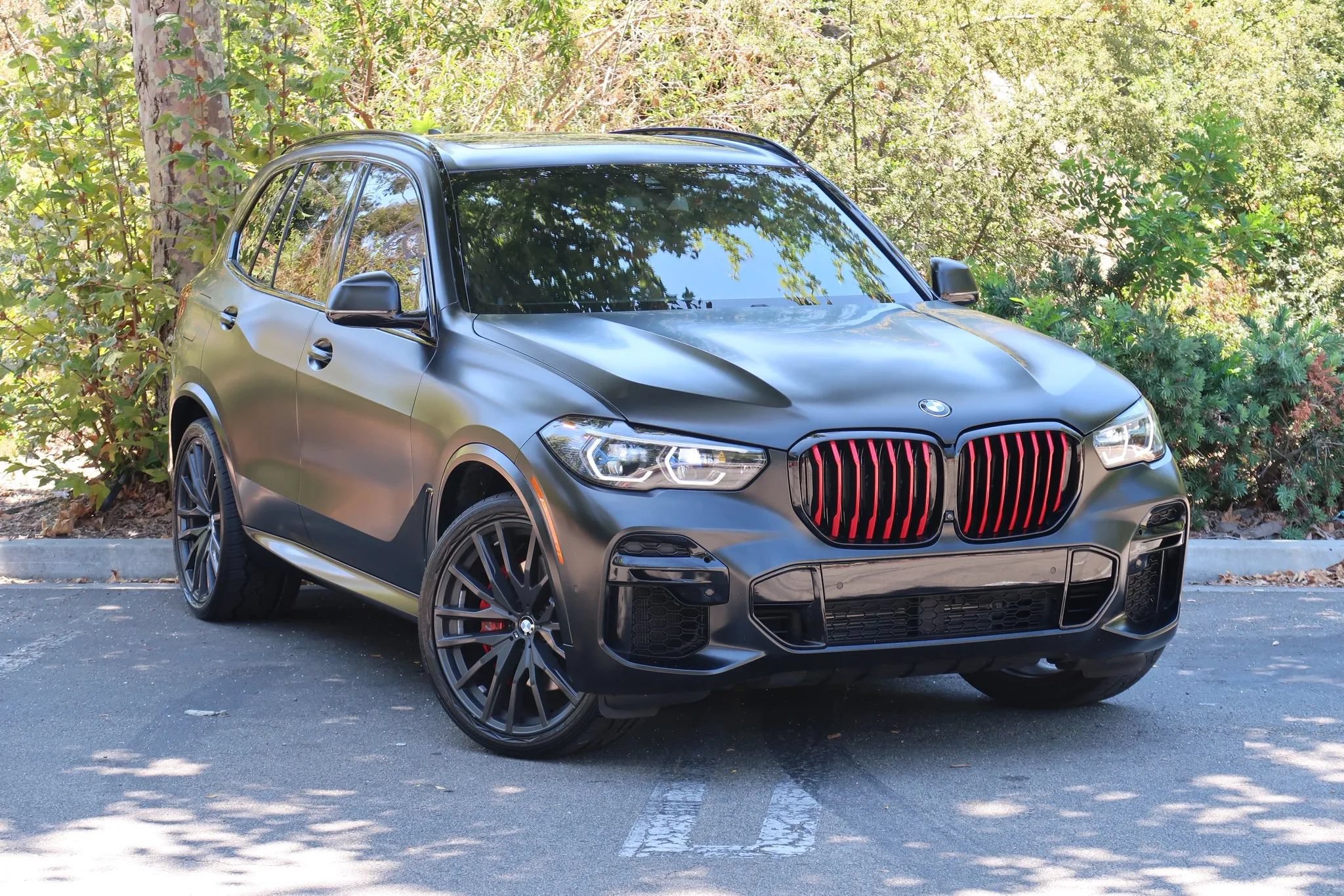 Used 2022 BMW X5 xDrive40i AWD/4WD image 2