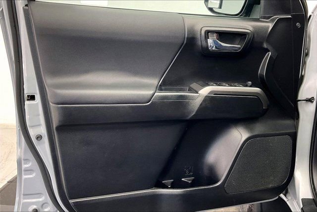 Used 2021 Toyota Tacoma TRD Sport image 26