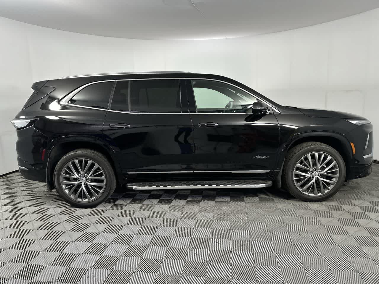 Used 2026 Buick Enclave Avenir w/ Super Cruise Package FWD image 9
