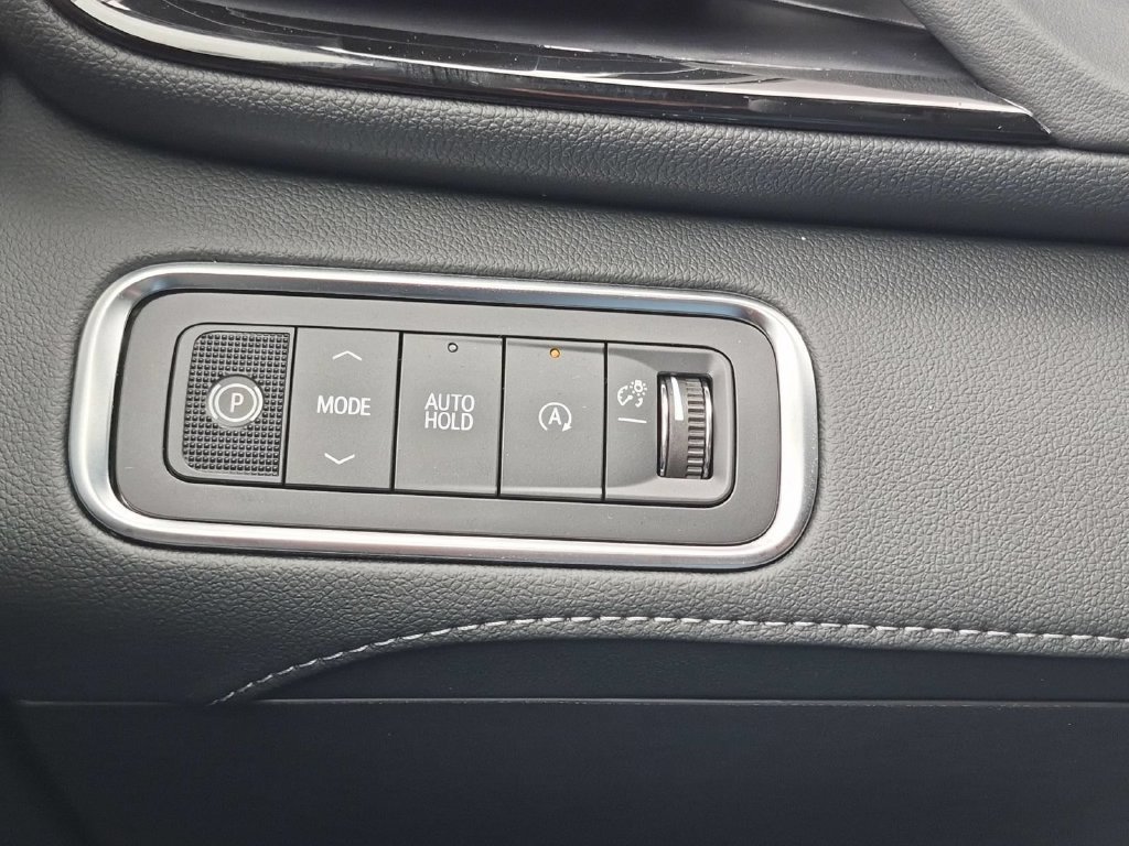 New 2027 Buick Enclave Avenir FWD image 17