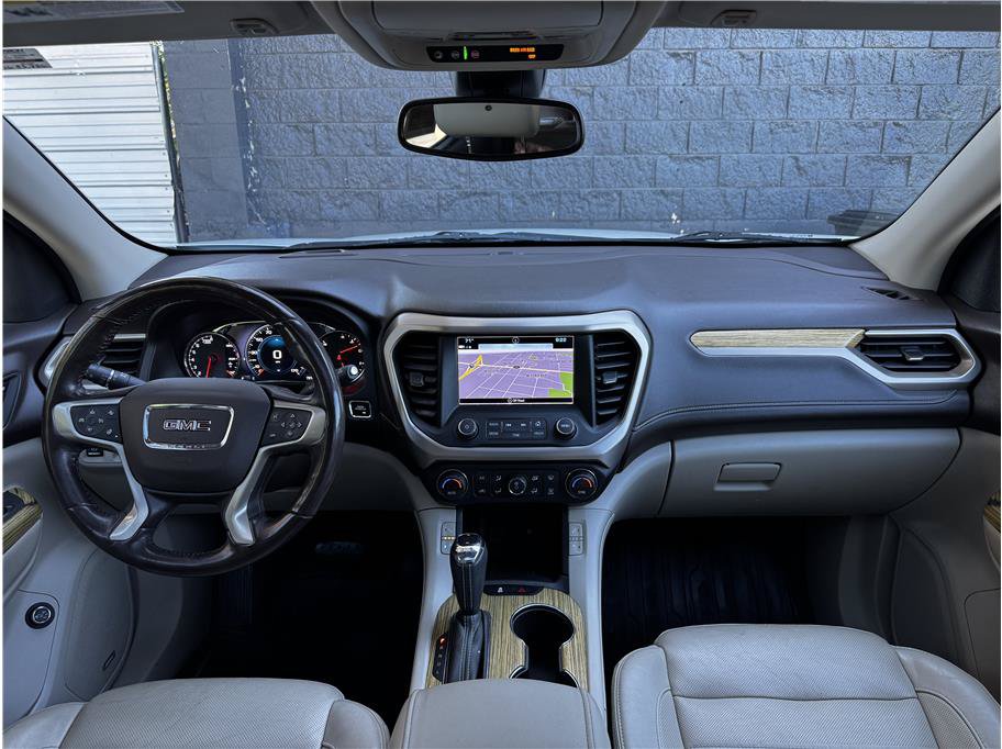 Used 2018 GMC Acadia Denali w/ Technology Package AWD/4WD image 20