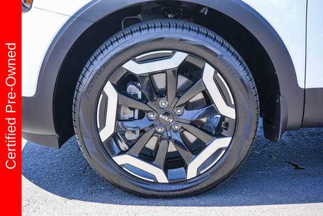 Certified 2024 Kia Telluride EX FWD image 11
