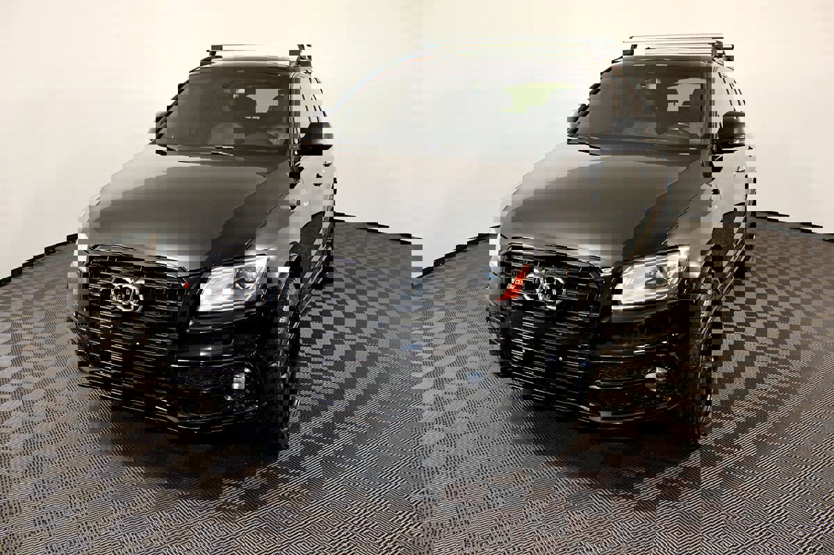 Used 2015 Audi SQ5 Prestige w/ Prestige Package AWD/4WD image 2