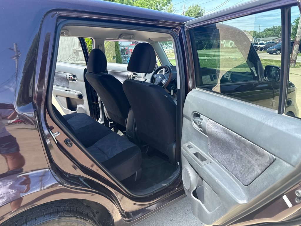 Used 2012 Scion xB FWD image 13
