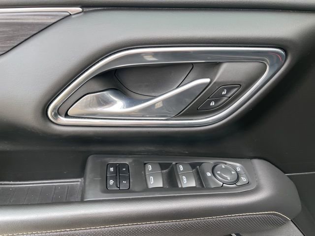 Used 2023 GMC Yukon XL SLT image 16