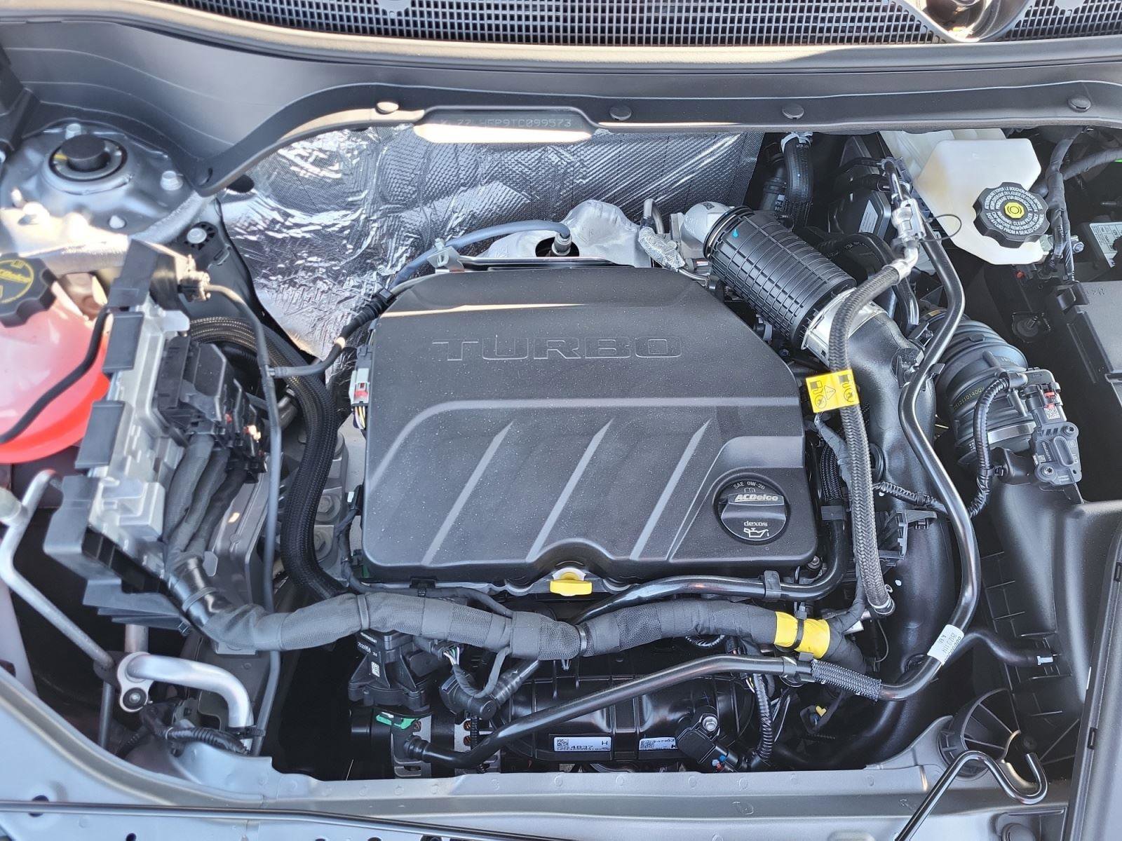 New 2026 Chevrolet Trax LT w/ Sunroof Package FWD image 32