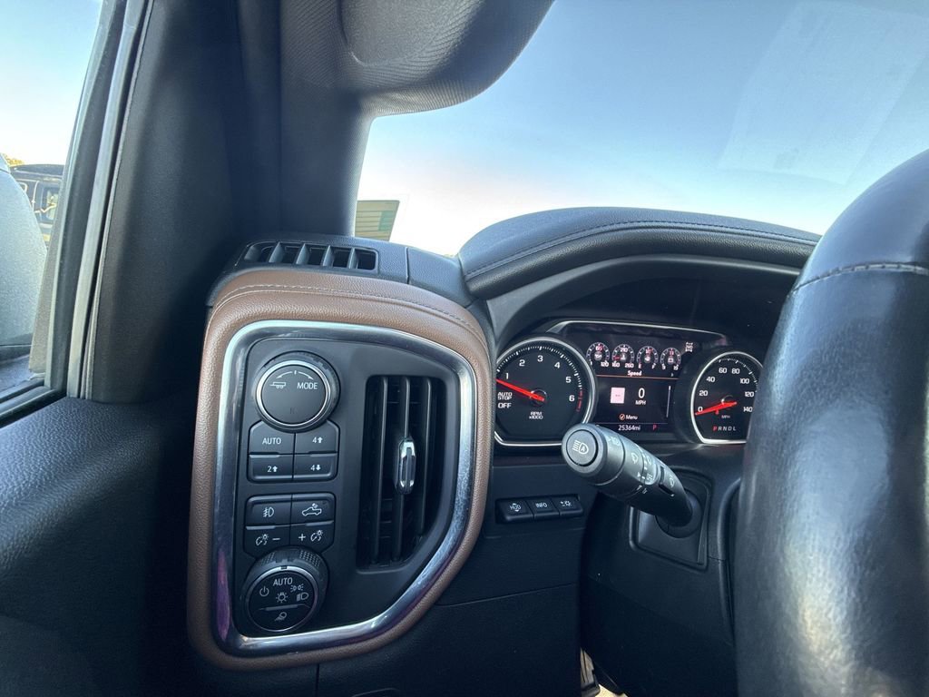 Certified 2021 Chevrolet Silverado 1500 High Country w/ Technology Package image 24