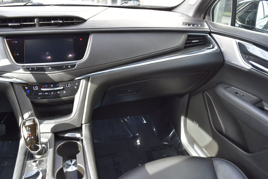 Used 2020 Cadillac XT5 Premium Luxury FWD image 13