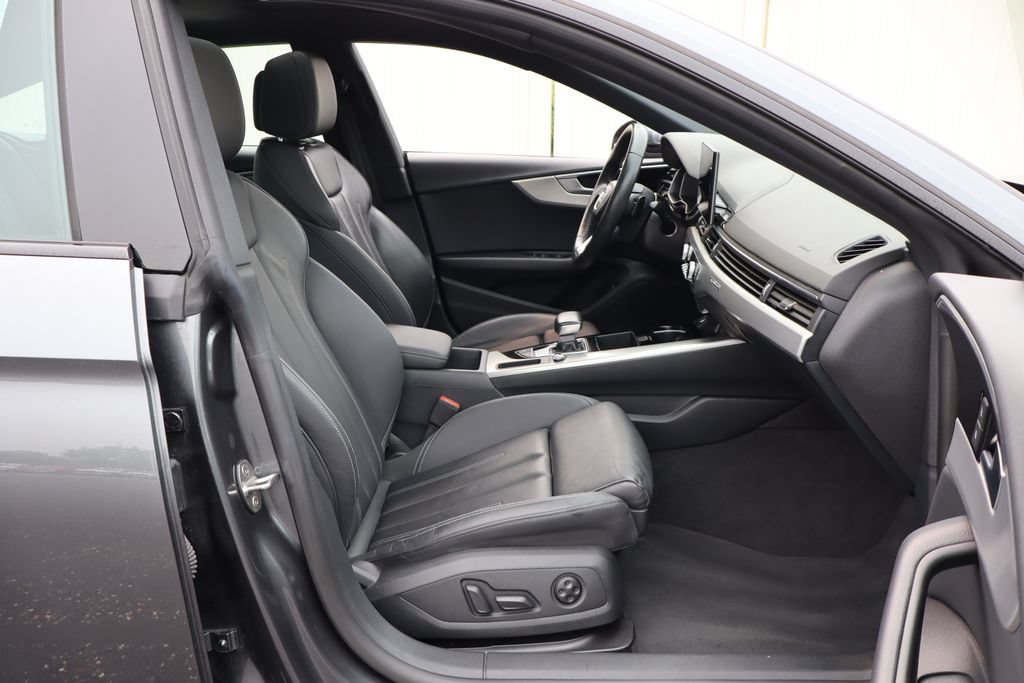 Used 2025 Audi A5 2.0T Premium Plus AWD/4WD image 31