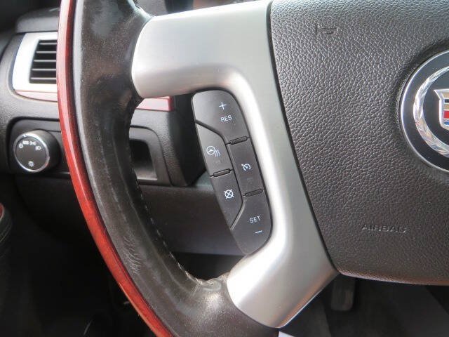 Used 2013 Cadillac Escalade EXT Luxury AWD/4WD image 25