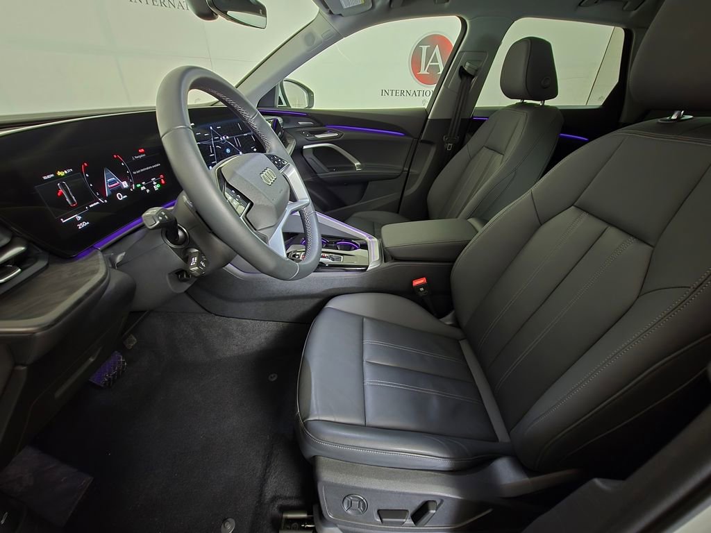 Certified 2025 Audi Q5 Premium w/ Premium Plus AWD/4WD image 17