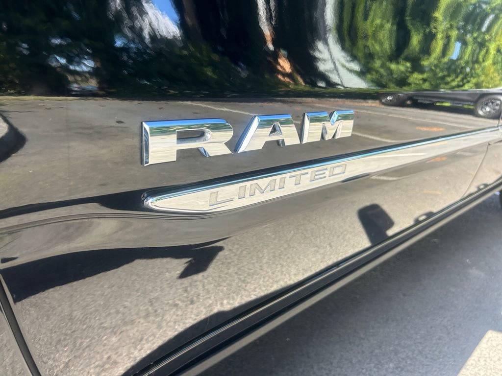 Used 2024 RAM 1500 Limited image 32