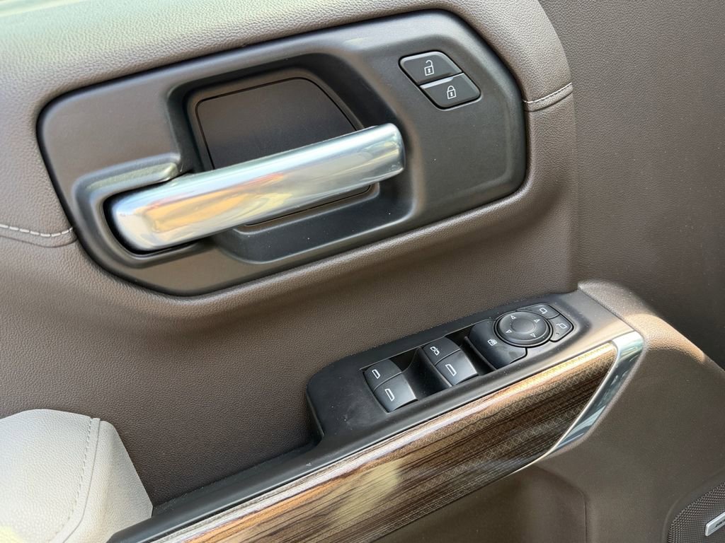 Used 2020 Chevrolet Silverado 1500 RST w/ All-Star Edition image 11