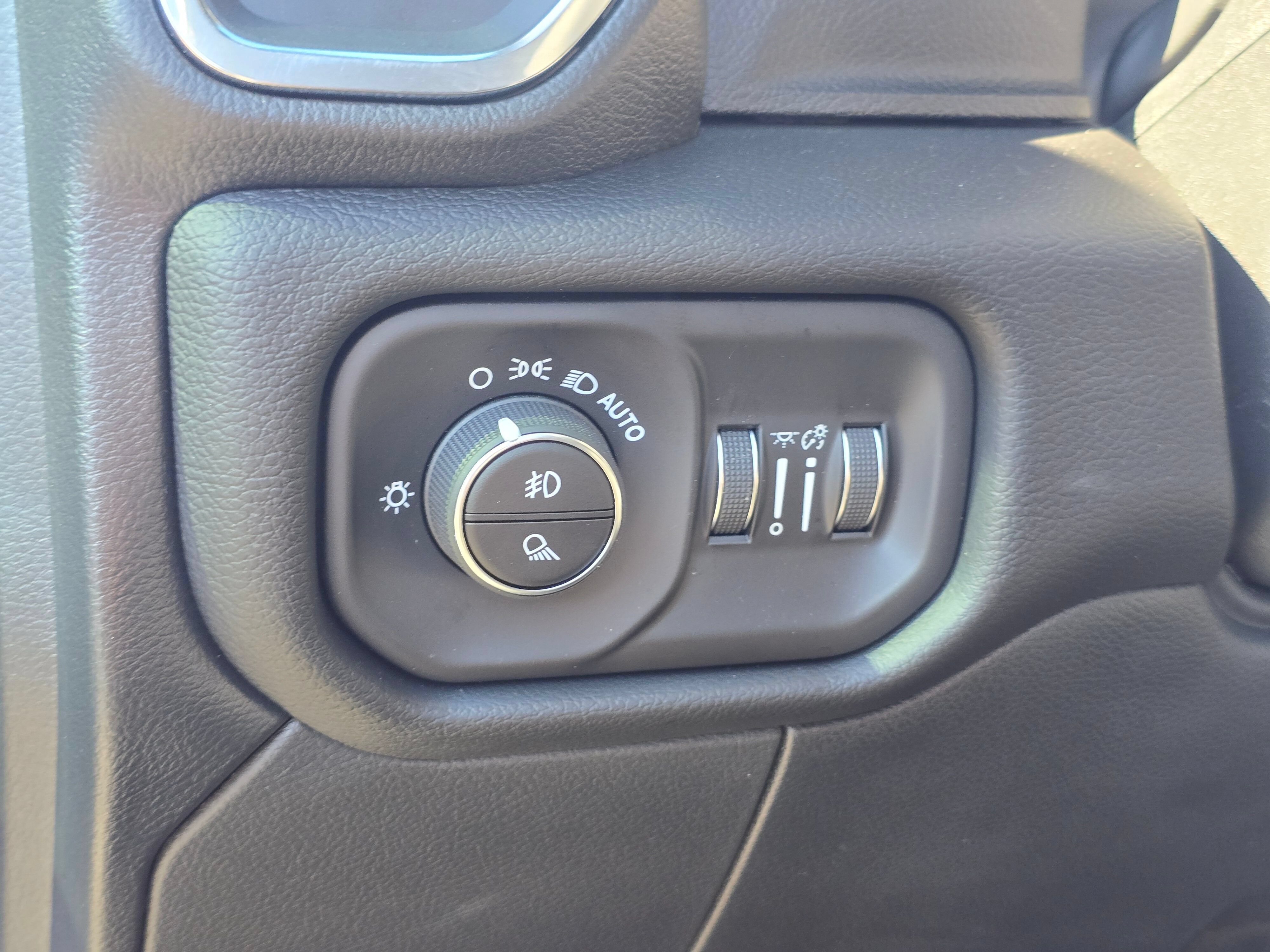 Used 2026 RAM 3500 Laramie w/ Night Edition AWD/4WD image 26