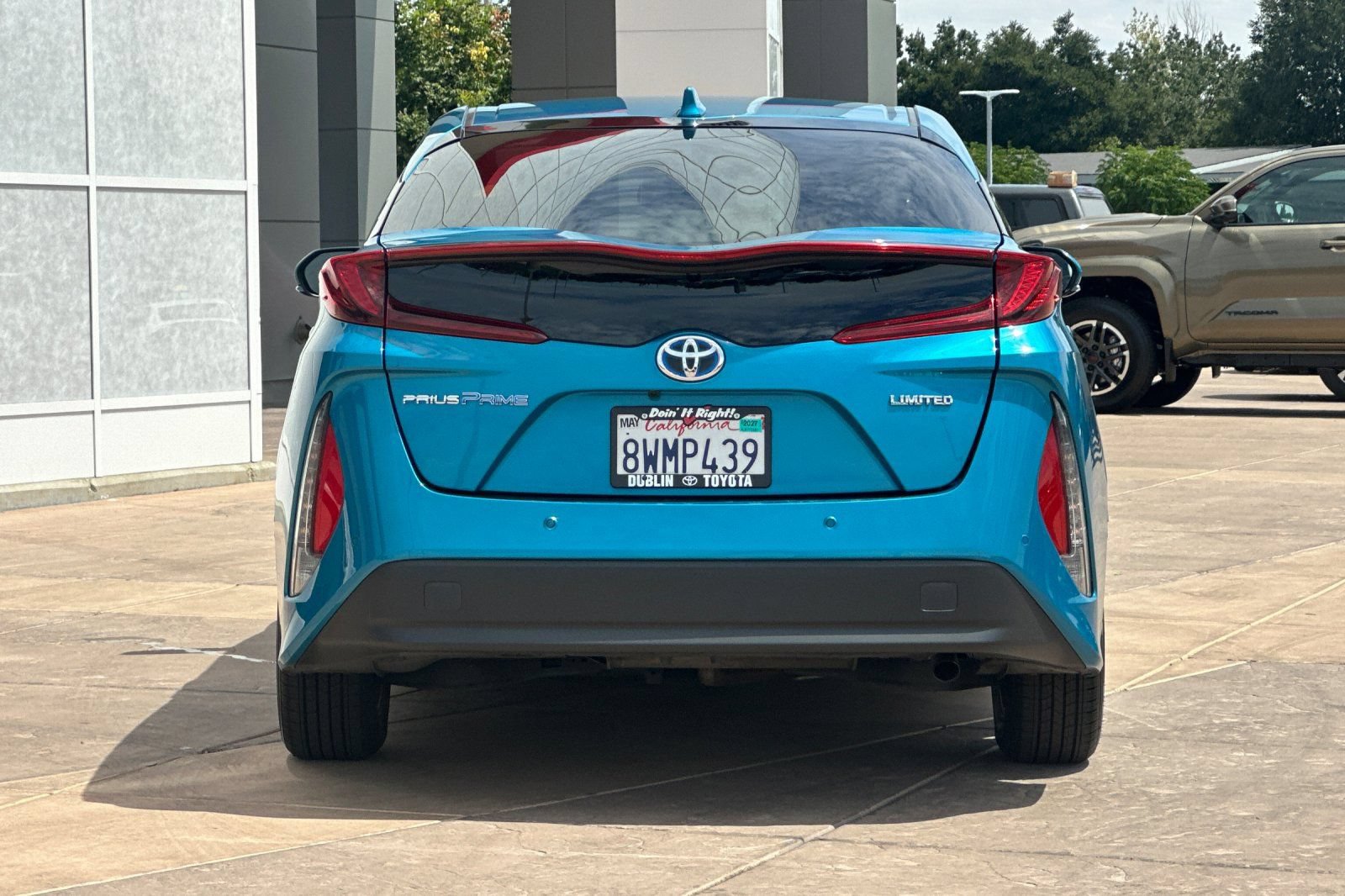 Certified 2021 Toyota Prius Prime Limited w/ Carpet Mat Package (TMS) FWD image 6