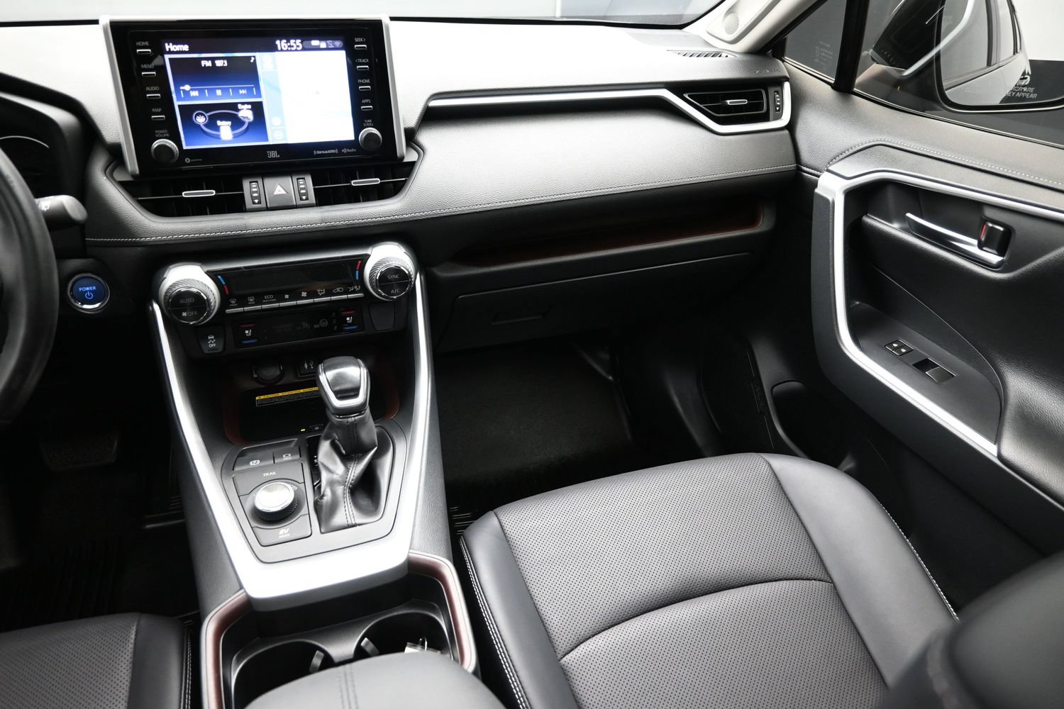 Used 2019 Toyota RAV4 Limited AWD/4WD image 38