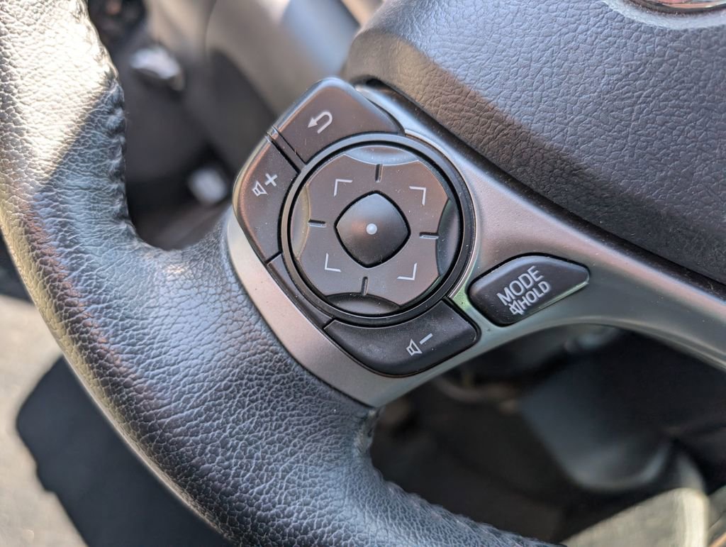 Used 2013 Toyota Camry SE image 12