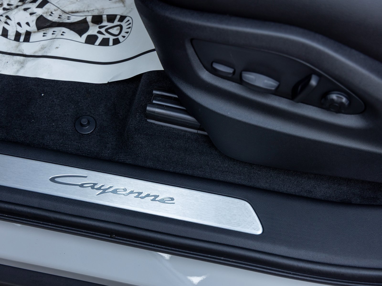 New 2026 Porsche Cayenne image 26