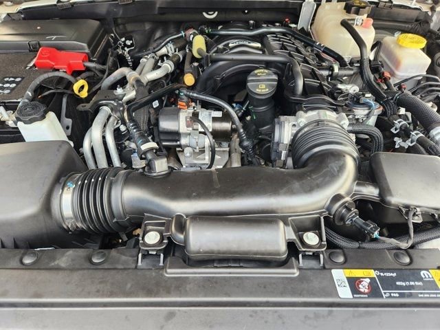 Used 2023 Jeep Wrangler Unlimited Sport image 31