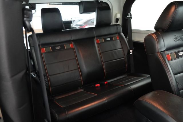 Used 2011 Jeep Wrangler Sahara w/ Dual Top Group image 41