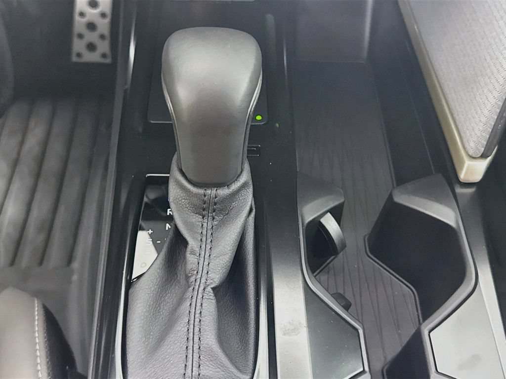 Used 2026 Toyota Camry SE FWD image 17