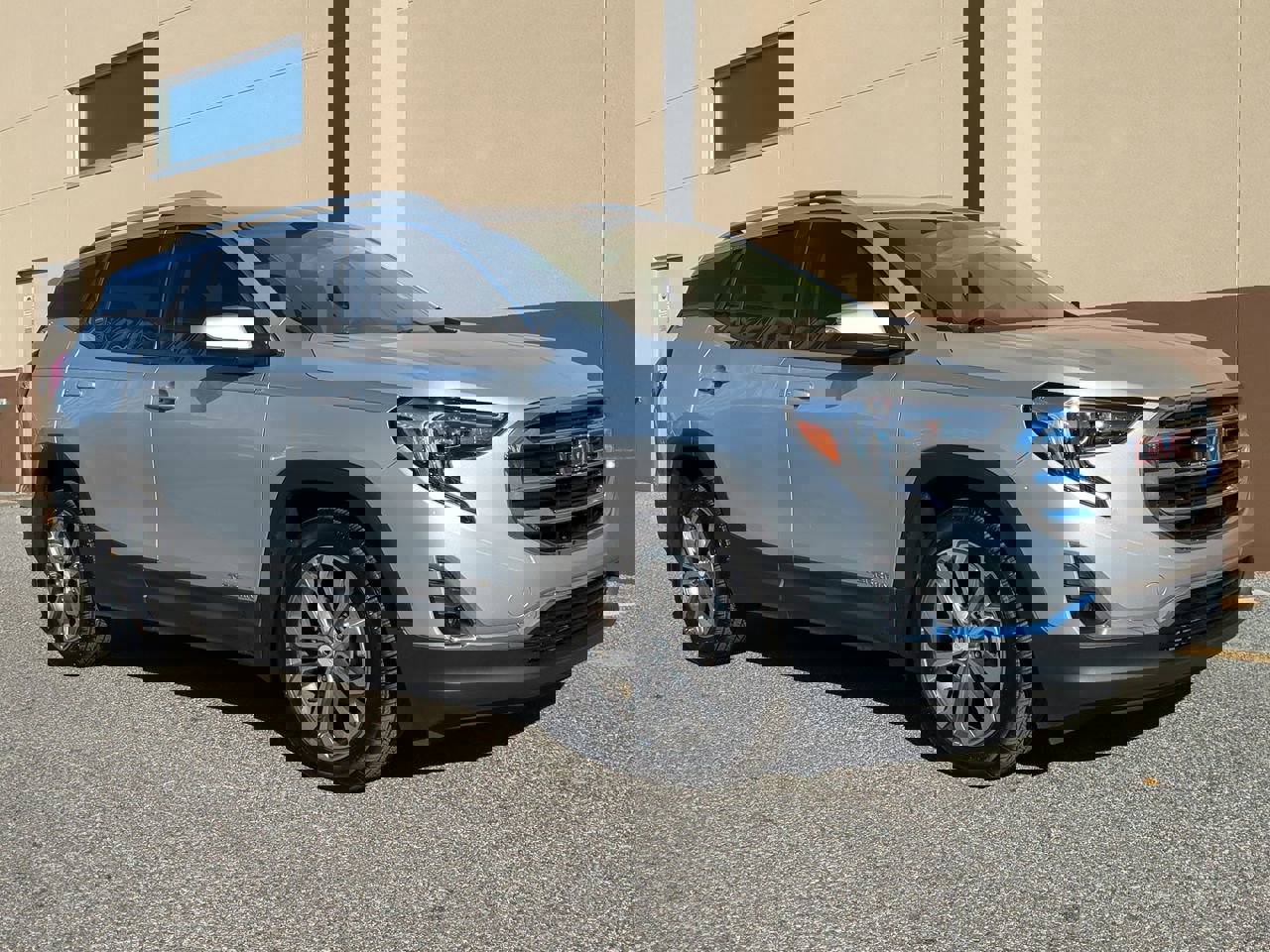 Used 2019 GMC Terrain SLT image 2