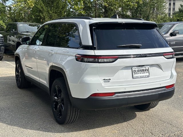 New 2026 Jeep Grand Cherokee Limited w/ Limited Altitude Package AWD/4WD image 4