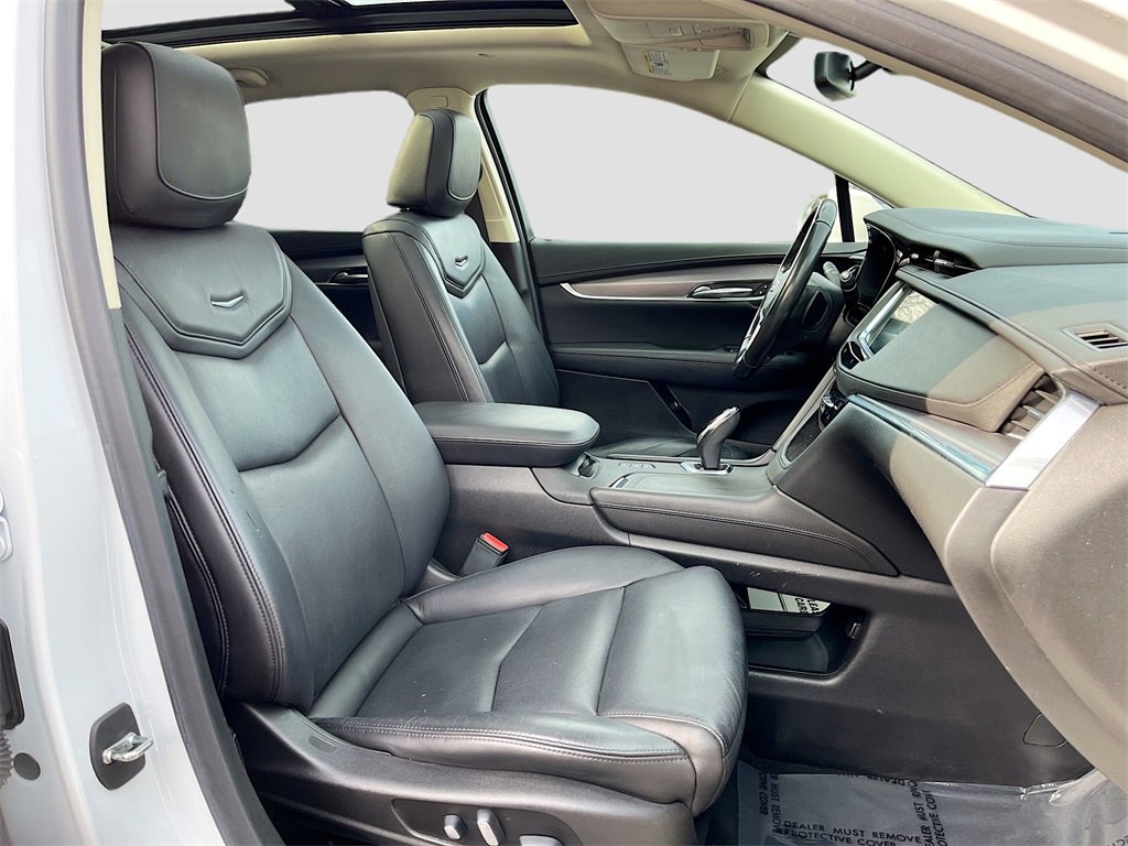 Used 2019 Cadillac XT5 Luxury image 29