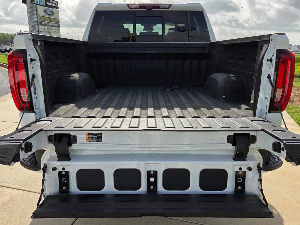 Used 2023 GMC Sierra 1500 AT4 w/ AT4 Premium Package AWD/4WD image 12
