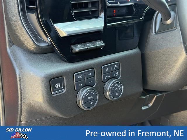 Used 2025 Chevrolet Silverado 2500 LTZ w/ LTZ Premium Package AWD/4WD image 13