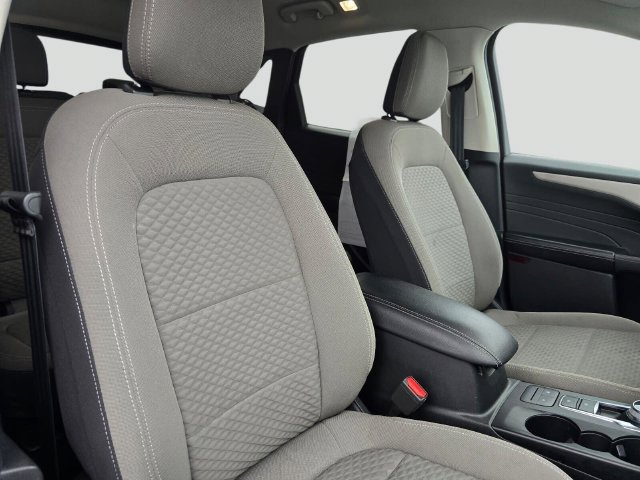 Used 2022 Ford Escape SE FWD image 10