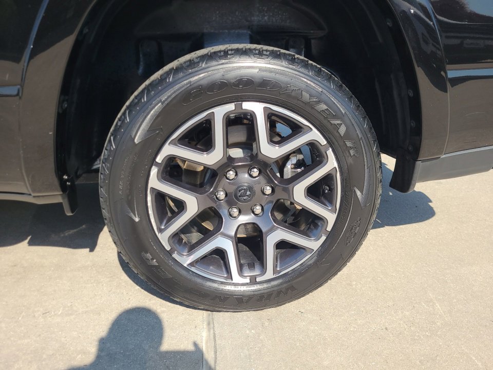 Certified 2025 RAM 1500 Laramie AWD/4WD image 24