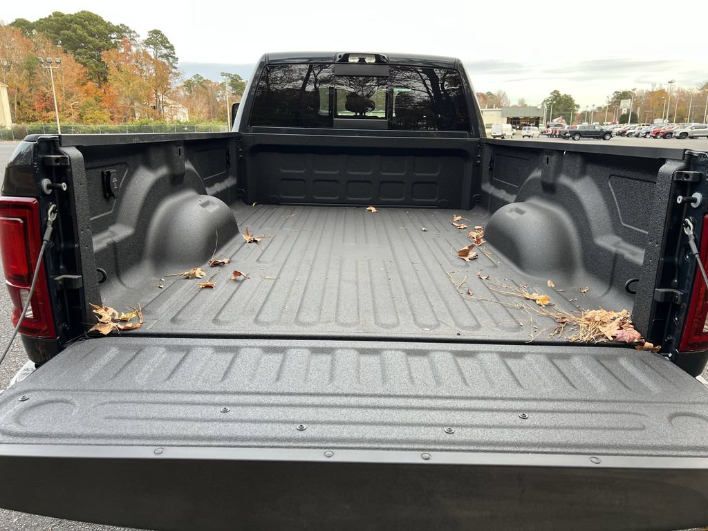 New 2026 RAM 3500 Big Horn AWD/4WD image 18