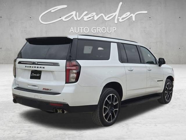Used 2022 Chevrolet Suburban RST w/ Sport Performance Package image 16