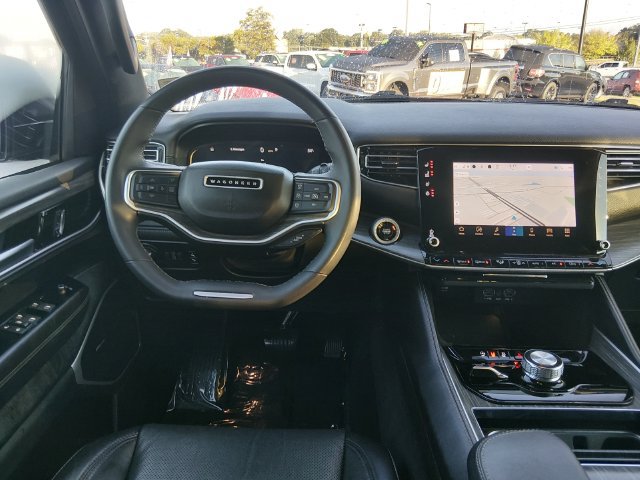 Used 2024 Jeep Wagoneer Series II AWD/4WD image 10