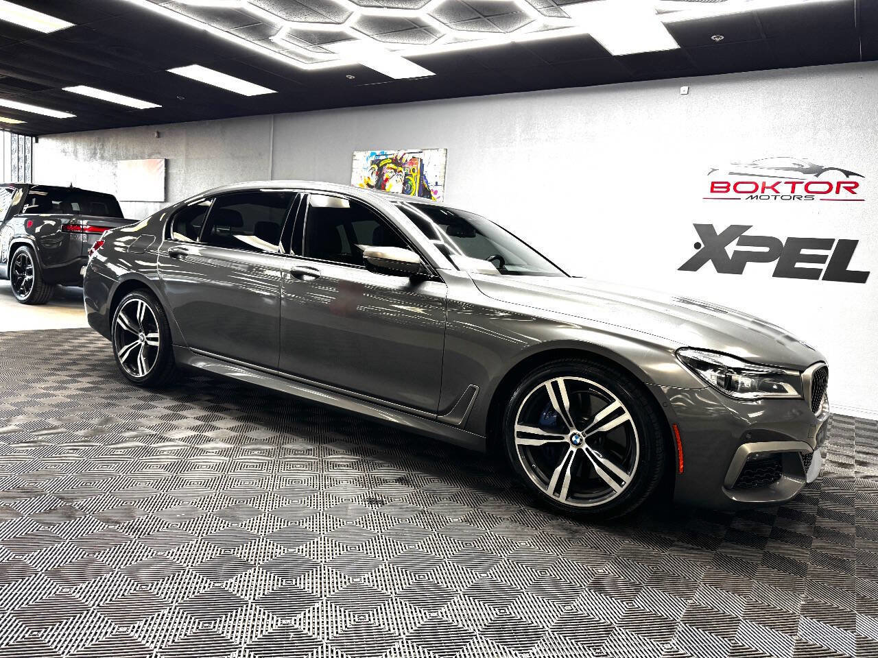 Used 2016 BMW 750i image 1