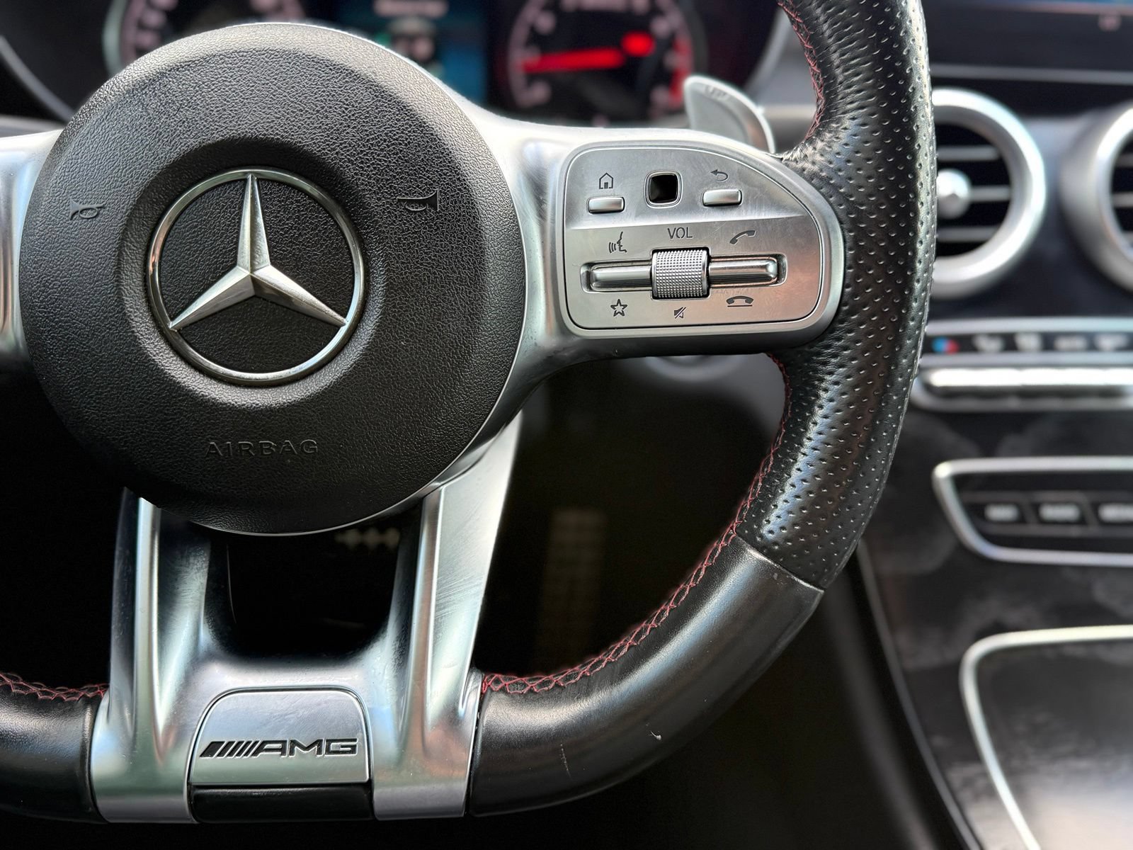 Used 2019 Mercedes-Benz C 43 AMG 4MATIC Sedan w/ Parking Assistance Package image 27